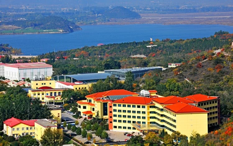 北京|两面环山，一面环水，孕育出这块天然的温泉宝地...