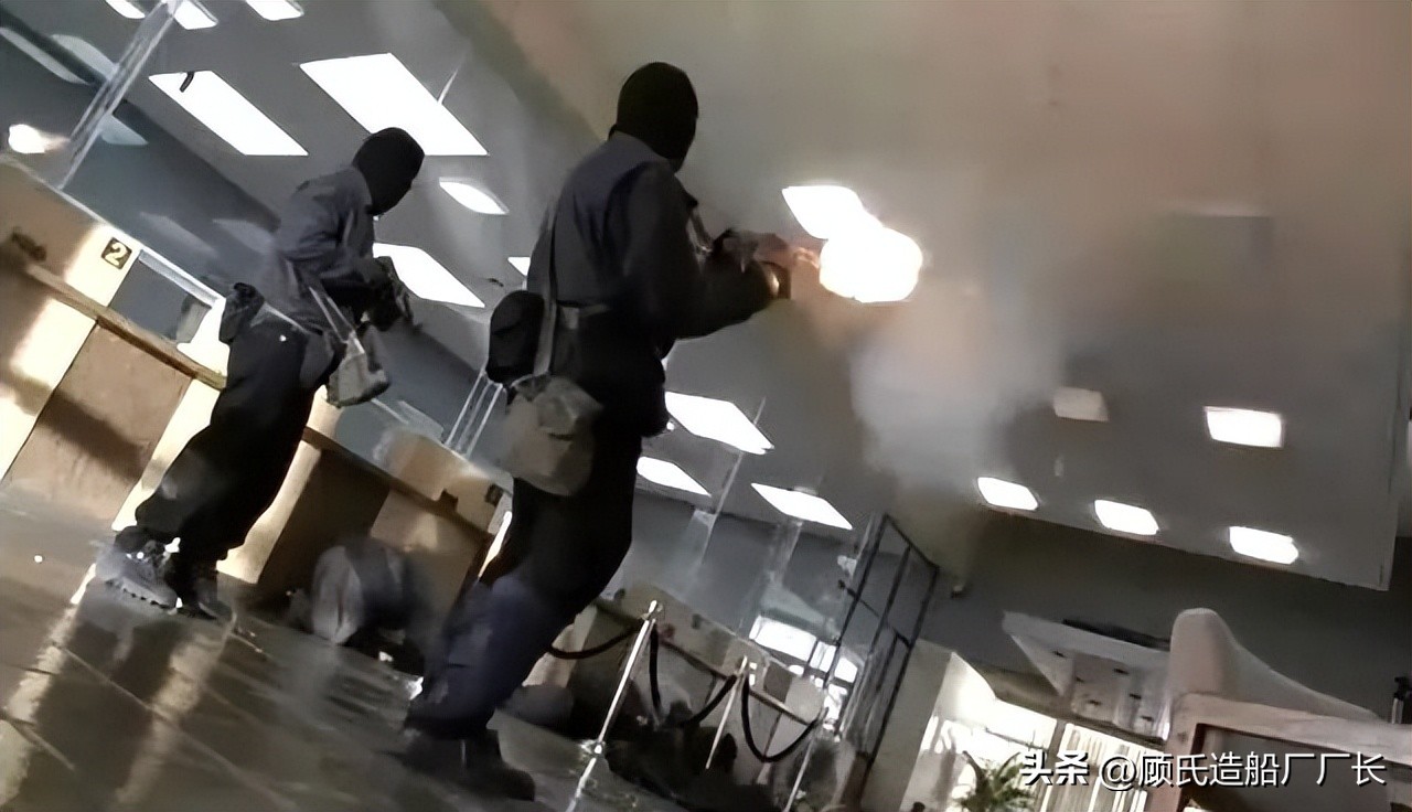 让洛杉矶警察谈之色变的中国步枪，97年北好莱坞枪战中的枪械小记