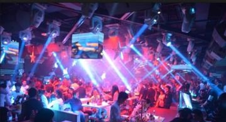 酒吧真实的生活写照,酒吧夜店的生活方式