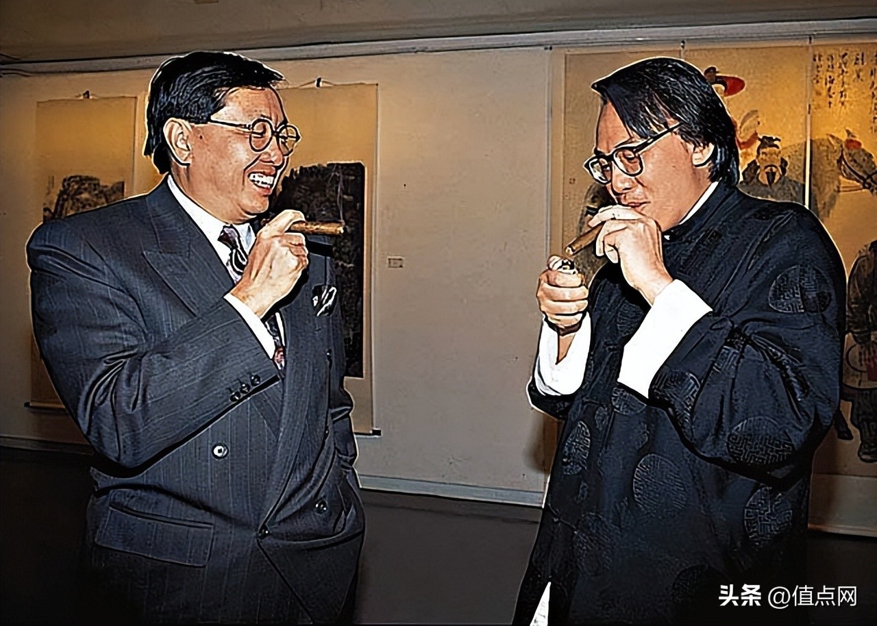 徐展堂藏清乾隆粉青釉六管瓶,徐展堂藏品