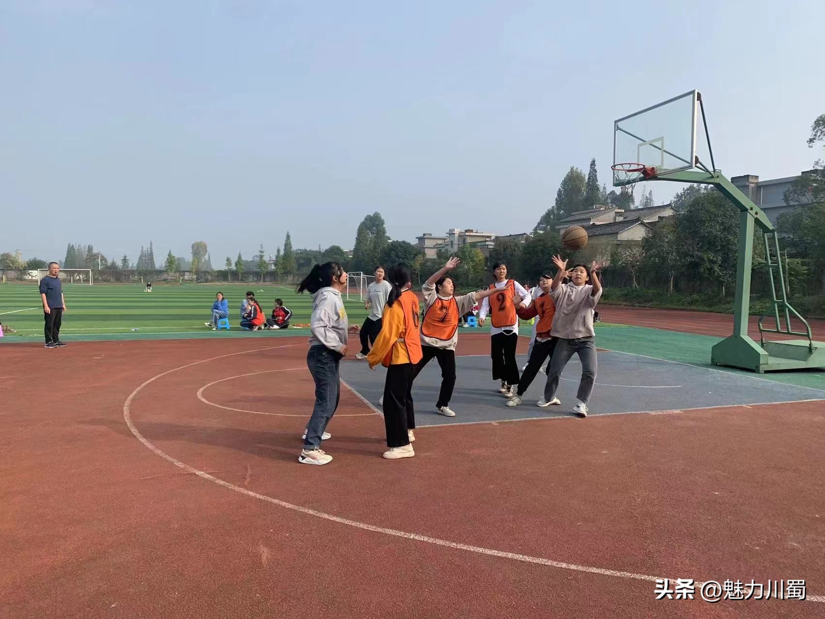 余坪镇初级中学田径运动会,洪雅中学第47届运动会开幕式