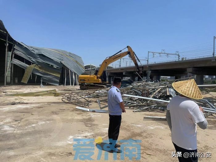 就挺热闹🤣这个派出所长为“投诉人”建了个群…