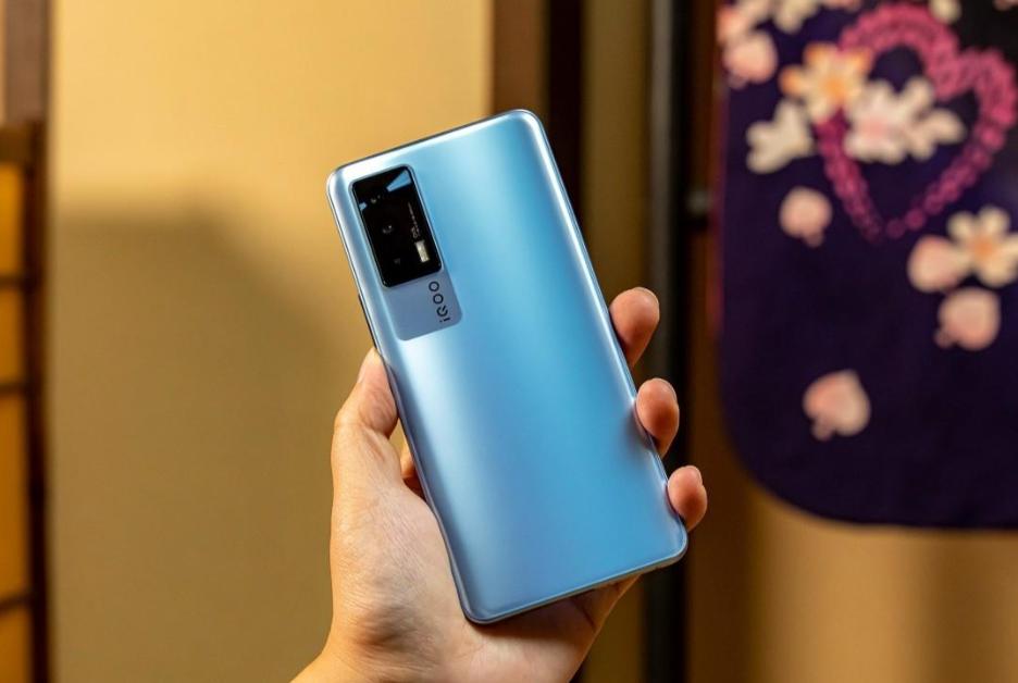 一千多手机和一万多的区别,一千多和两千多的手机区别