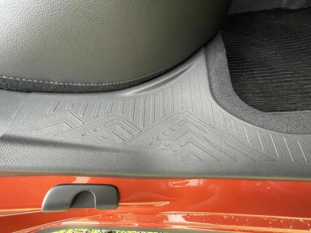 斯巴鲁crosstrek旭豹24款,斯巴鲁crosstrek旭豹对比森林人