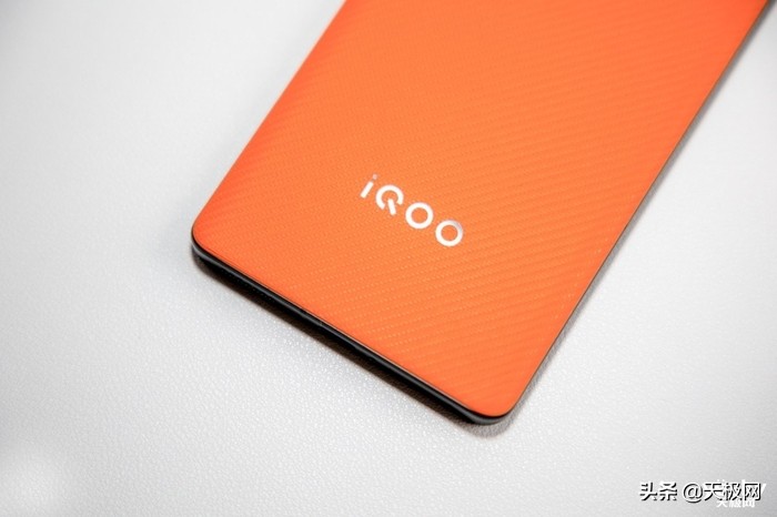 哪些适合和好友开黑的游戏手机,国产高配手机开黑游戏推荐