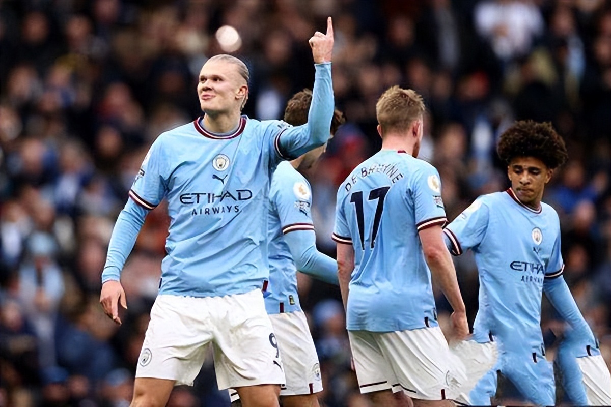 曼联3比6惨败曼城评价,曼联3比6惨败曼城换人