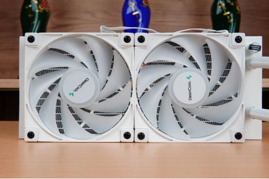 主流国产机箱的颜值之光?九州风扇CK560WH幻城首发开箱评测