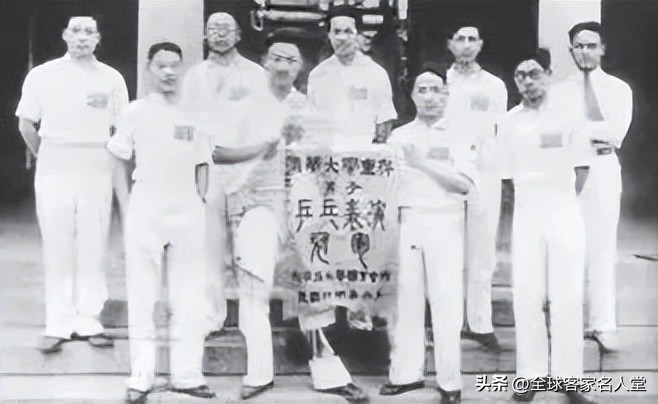 黄中孚：影响一代学子的西南联大体育教授，与李惠堂并称南北球王