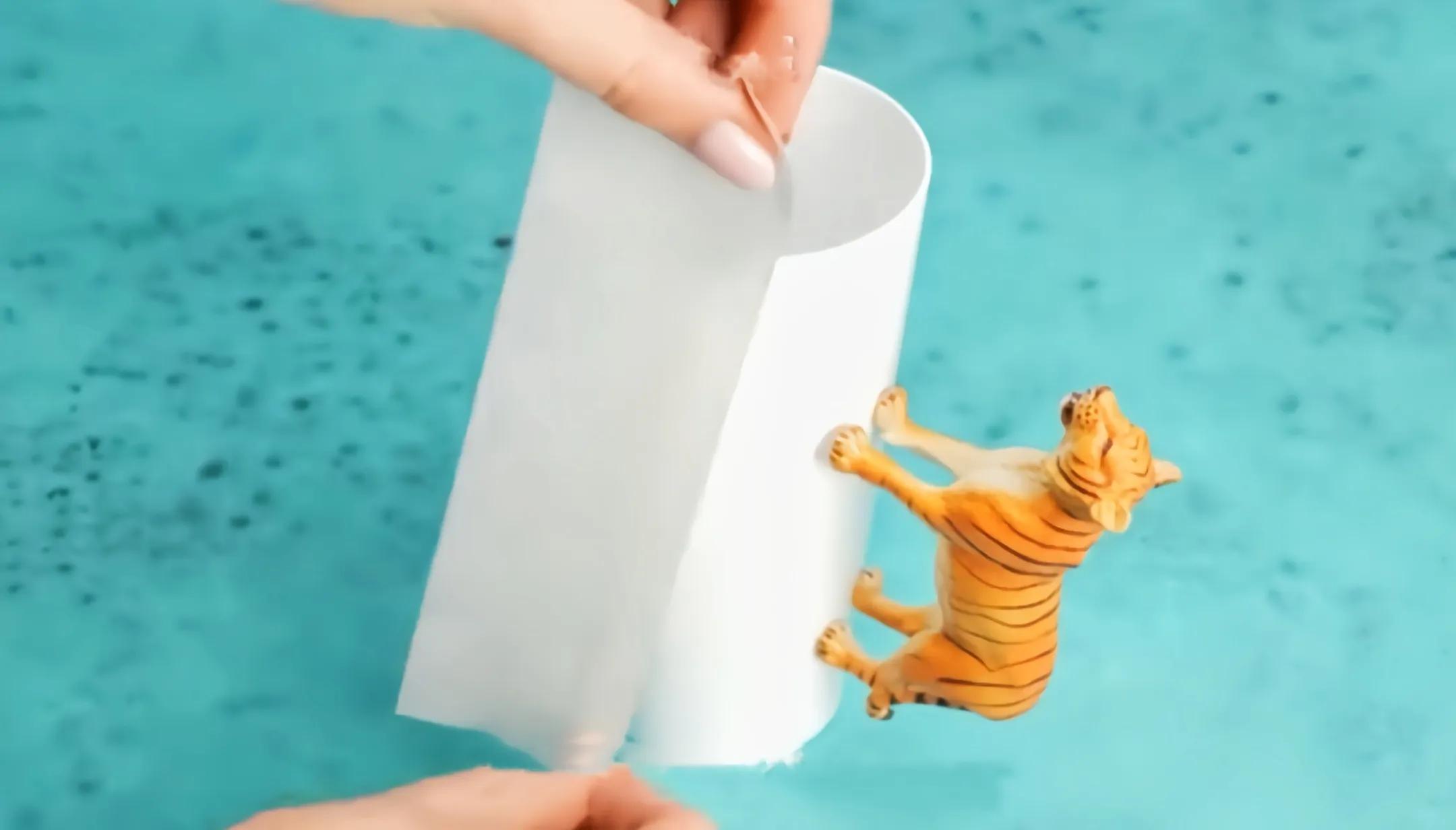 垃圾桶盖子太脏怎么开,隐藏垃圾袋的小窍门