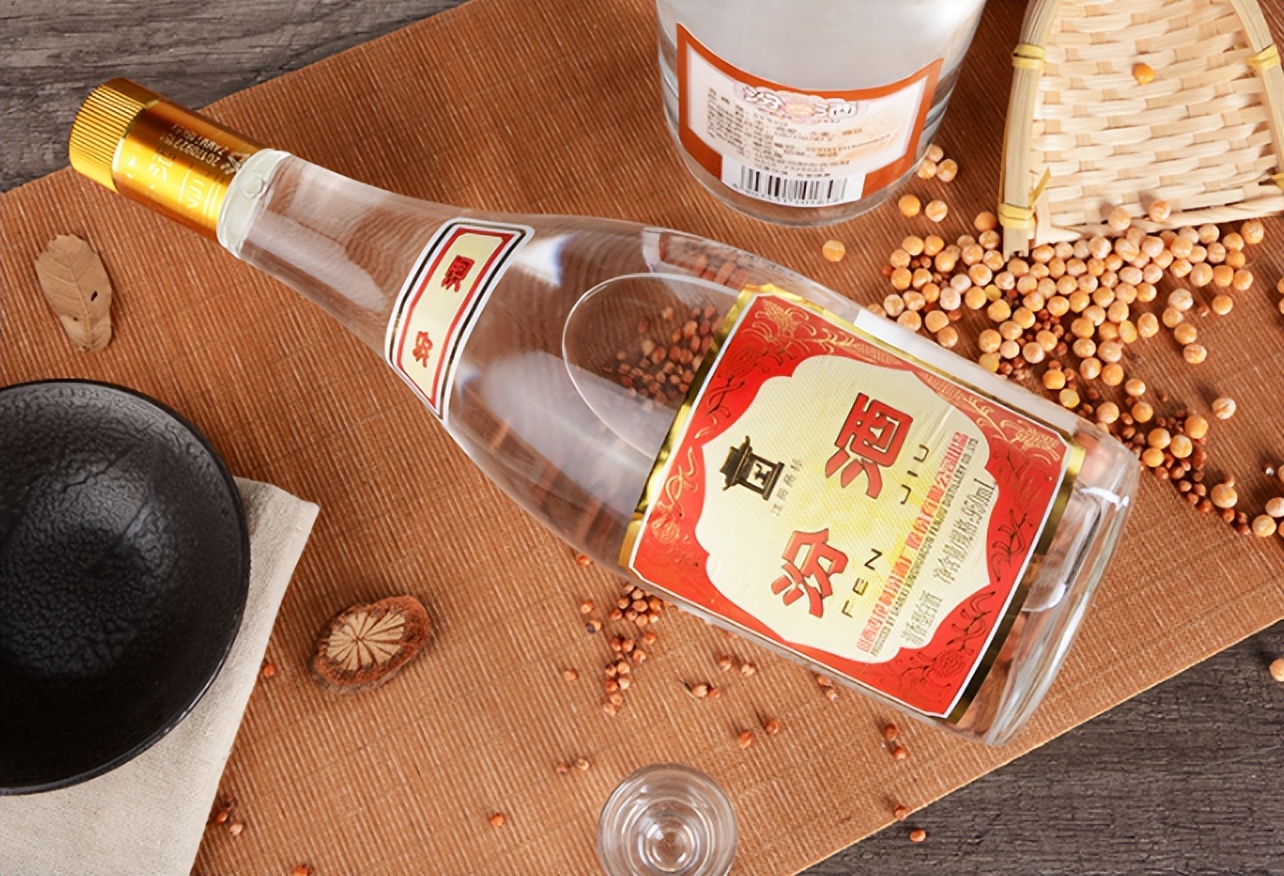 黄盖汾夺命汾53度,黄盖汾酒53度后劲大吗