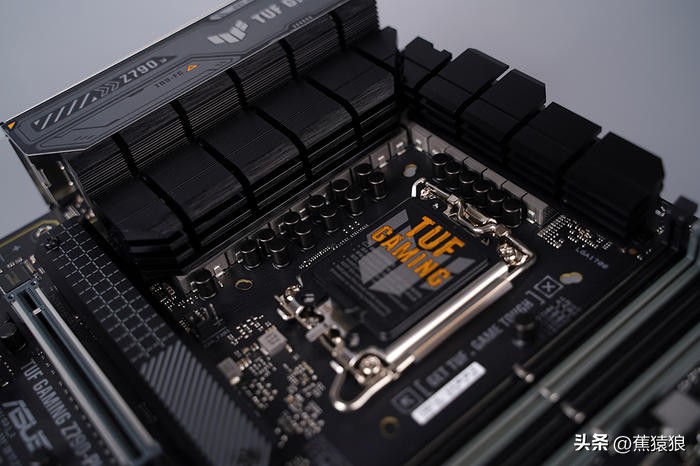 13600K/TUFGAMINGZ790/XFX7900XT，乔思伯D41装机展示