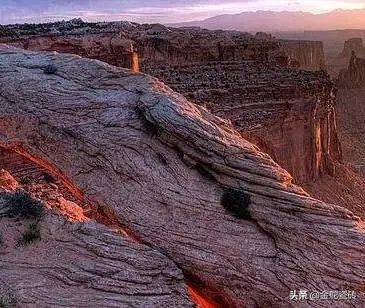 新品瓷砖灰色,金舵瓷砖最好看的颜色