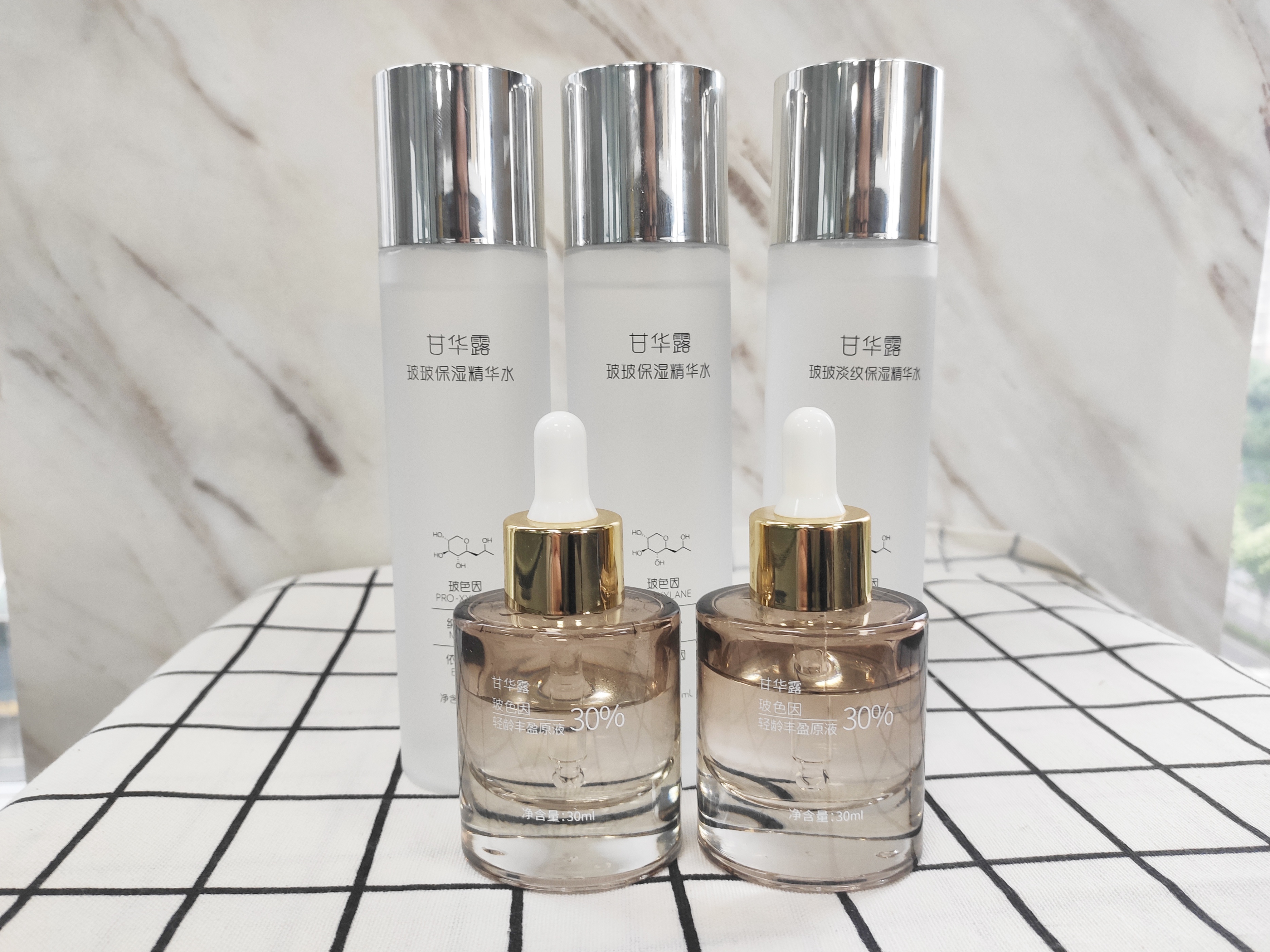 护肤品防腐剂后面的成分可忽略么,护肤品里面的防腐剂有什么用