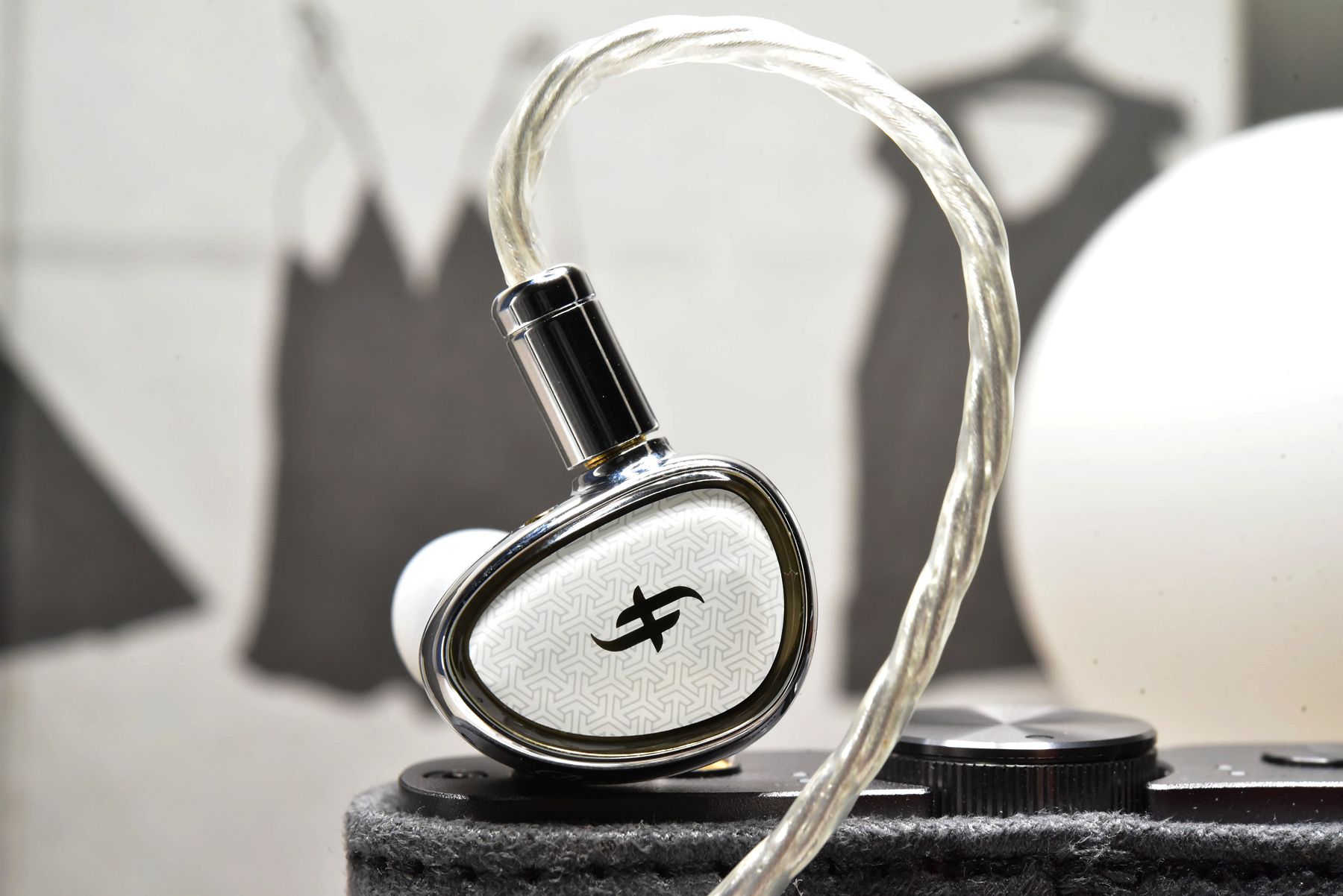 目前最强的十款耳机价格,2022年值得入手的hifi耳机