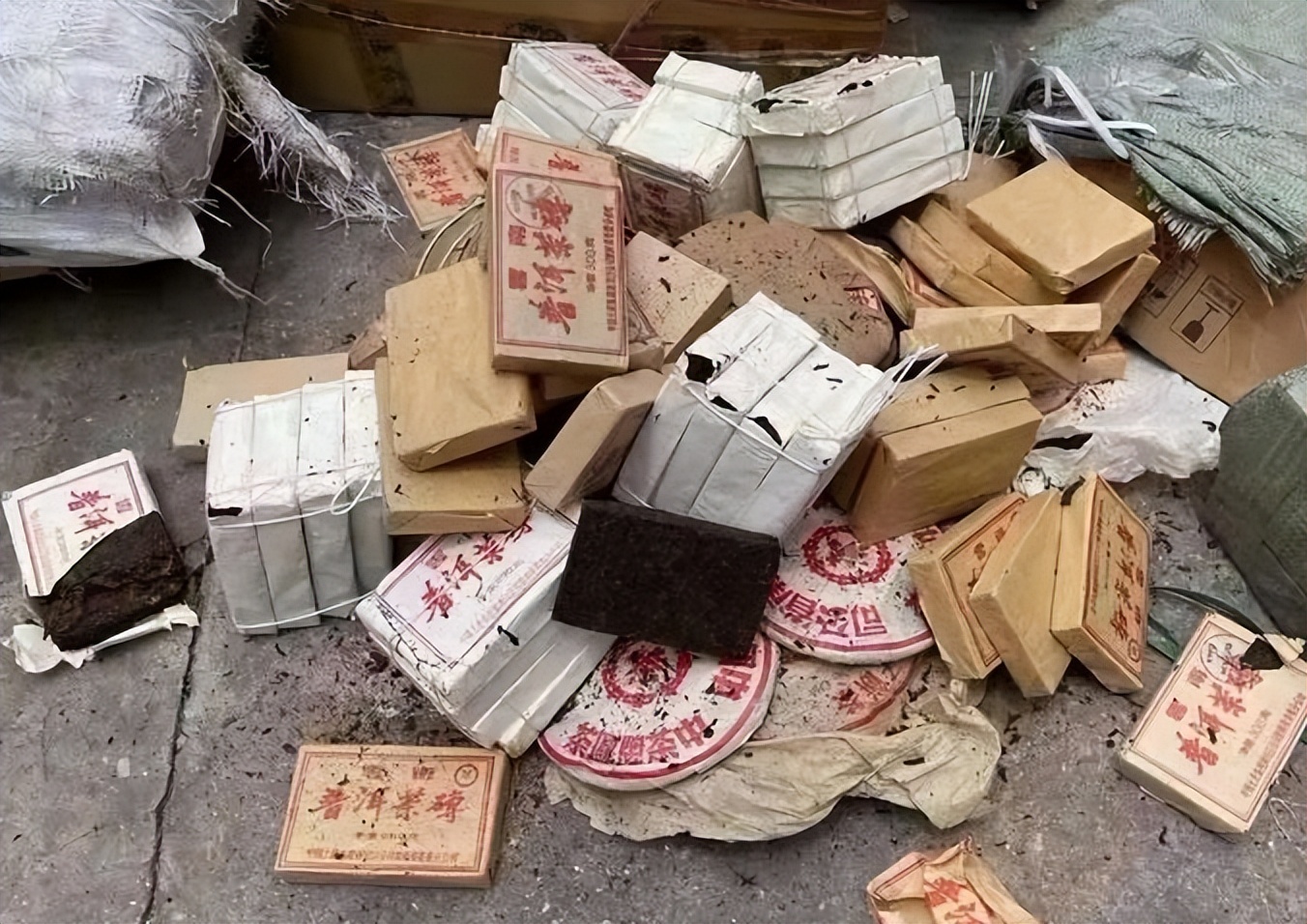 别把普洱茶当韭菜！不只是带货人，茶农、茶商、茶客也要共同维护