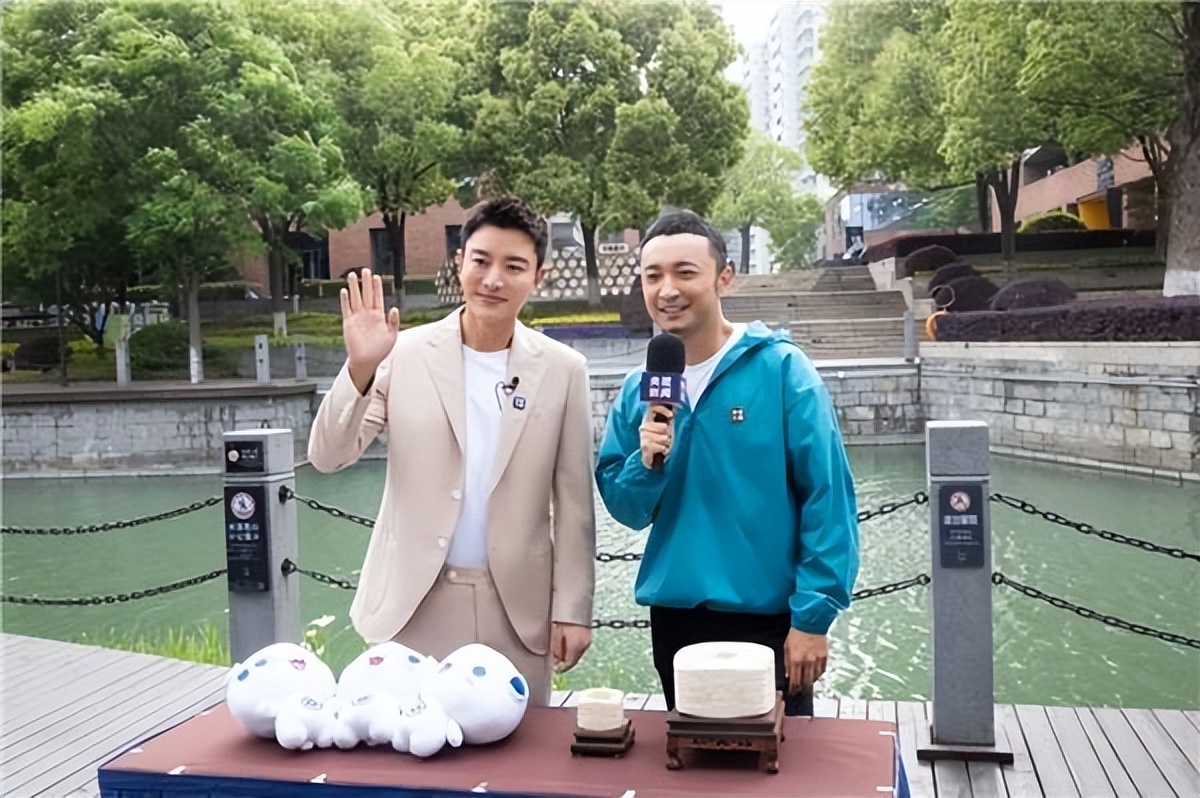 撒贝宁跟贾乃亮直播,撒贝宁贾乃亮直播间