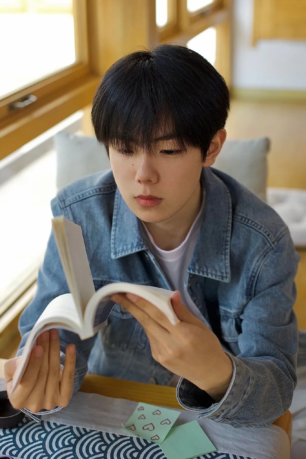 女生的p图技术有多强大,再一次感叹网红的p图技术