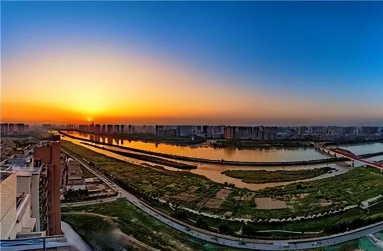 18年前，曾火爆全网的初代网红“芙蓉姐姐”，如今怎么样了？