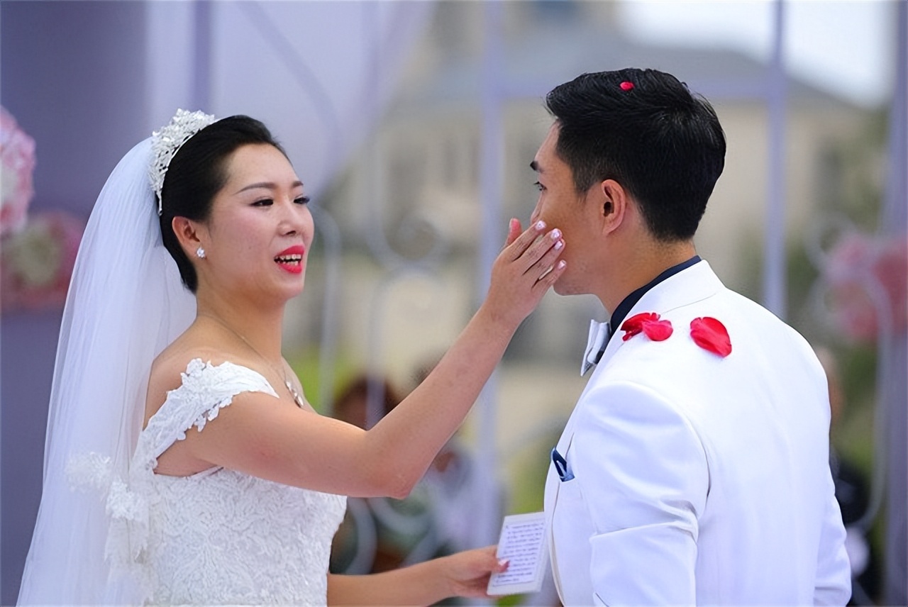 李晓霞女乒夺冠视频,乒乓球大满贯李晓霞退役