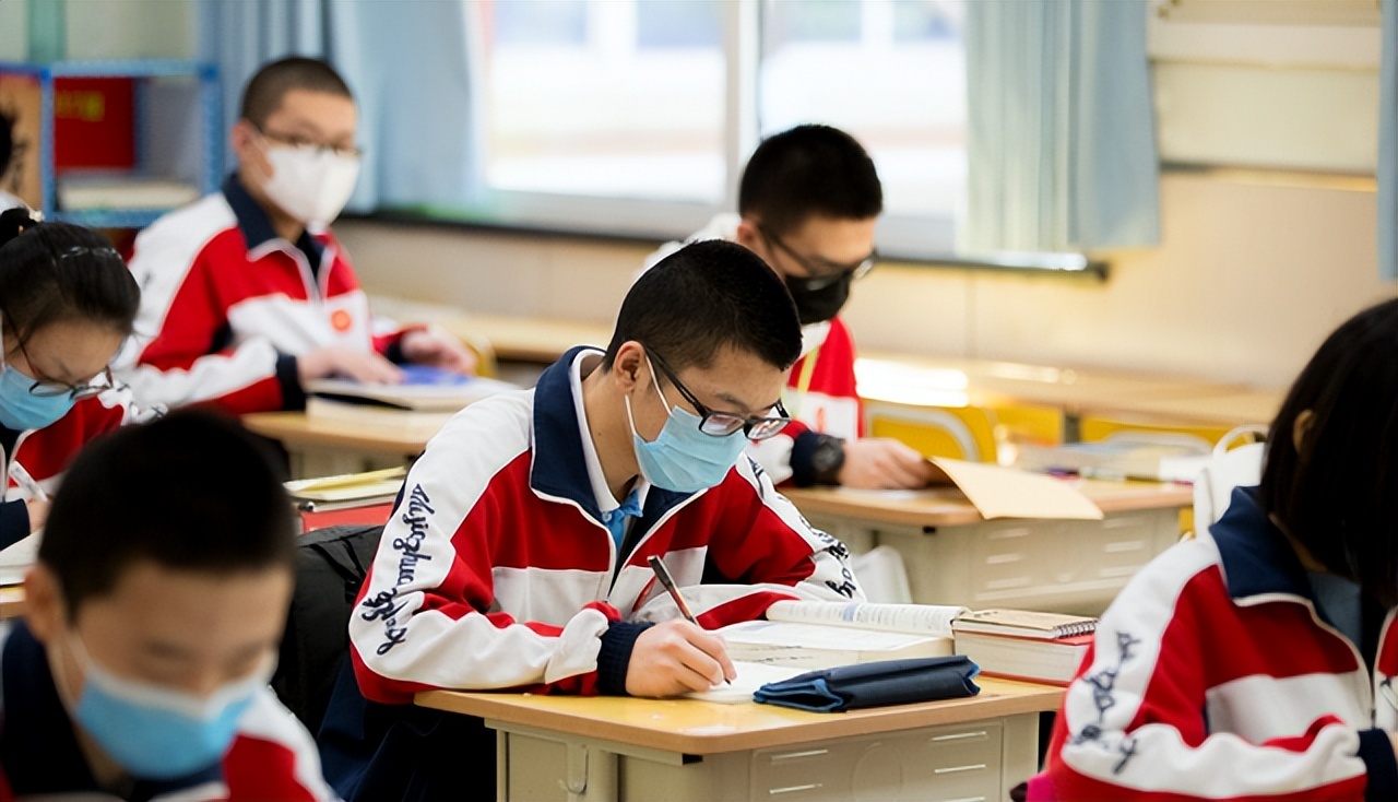 报考志愿选专业避免退档,报考志愿选专业被其他专业录取