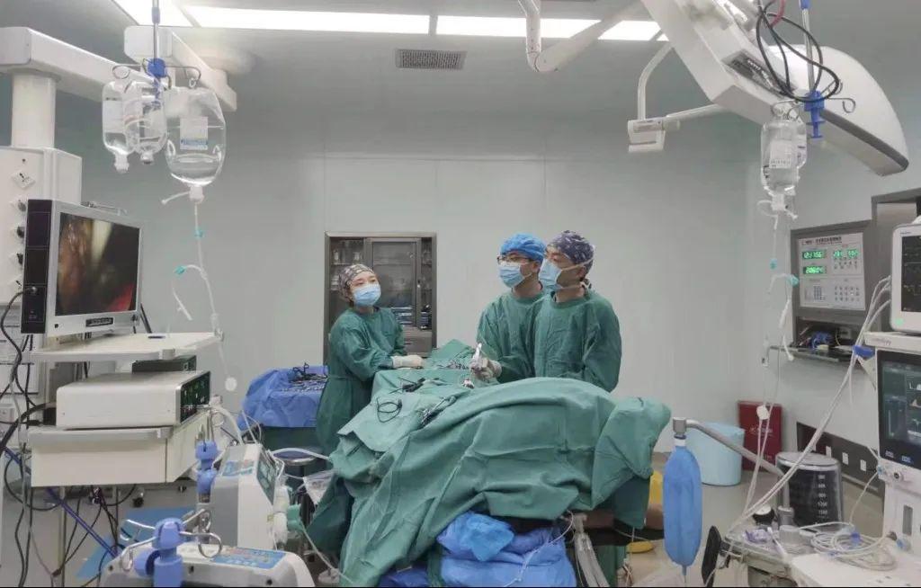 女性突然身体一侧无力要警惕,女人突然四肢无力酸痛发麻