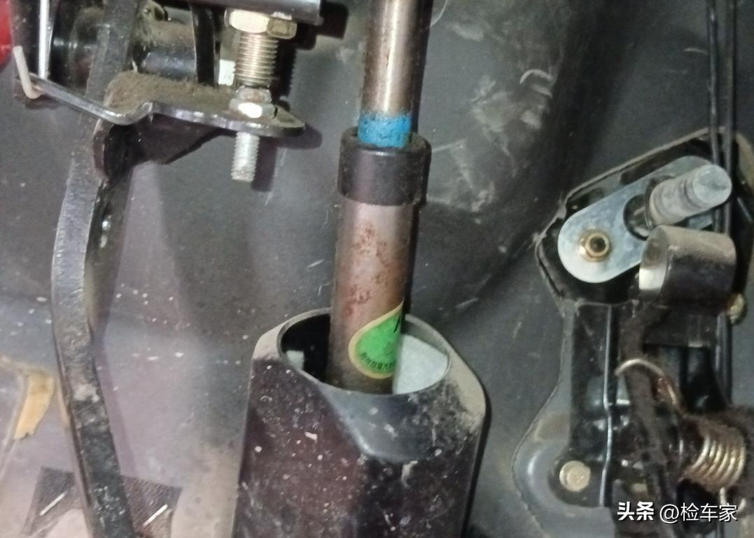 二手比亚迪m6价格,比亚迪m6二手买手动还是自动