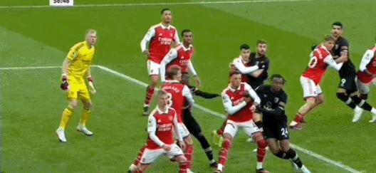 3-2!阿森纳逆转绝杀第19名领先曼城5分内尔森爆杆世界波制胜