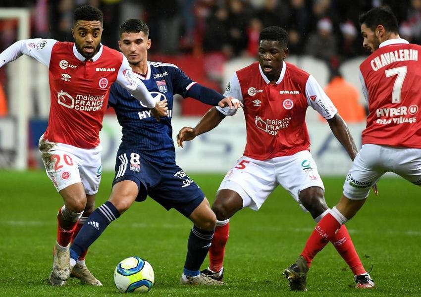 足球战况解析，盘口分析，赛事扫盘，实单参考，预测比分+总进球