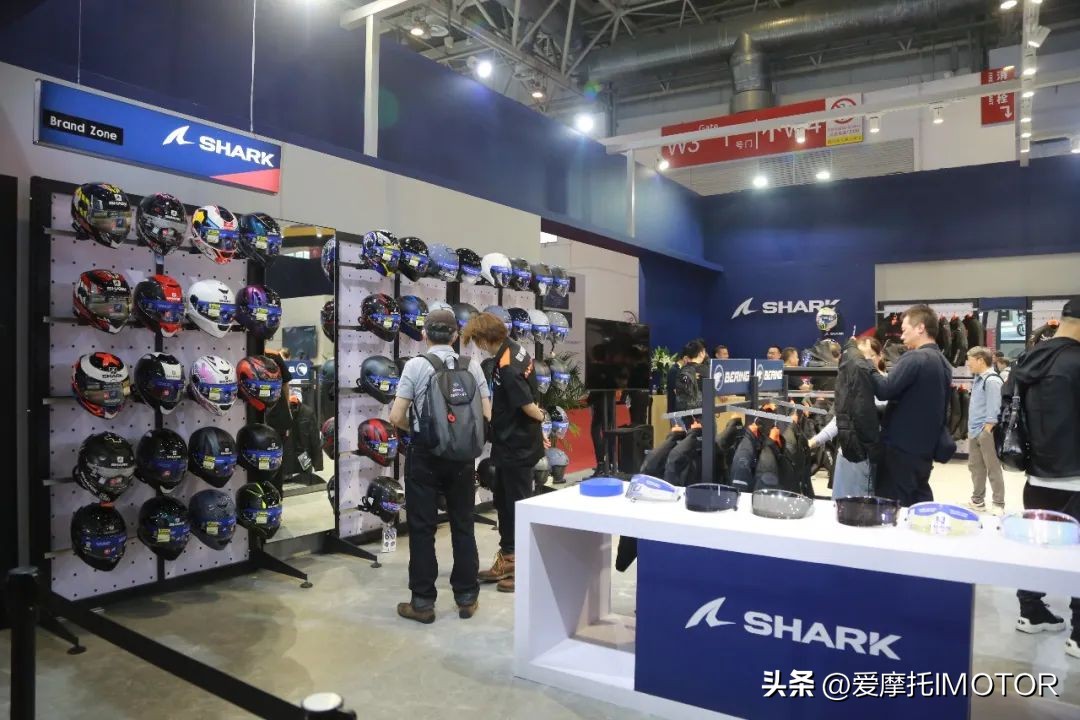 shark头盔最新款,shark大尾翼赛道盔