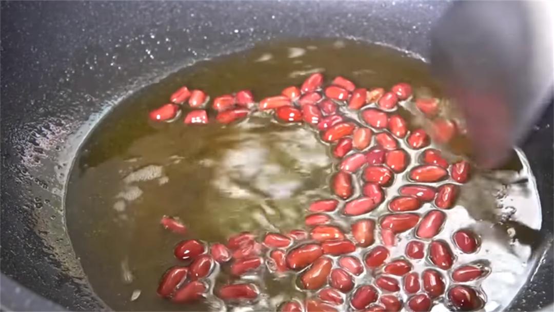 十种专治失眠食物是哪些,中老年人失眠多吃三样助眠菜