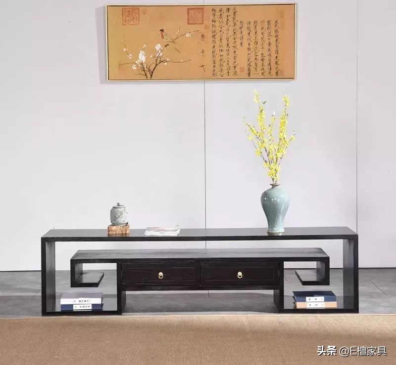 新中式电视柜两边放什么最好,新中式电视柜款式效果图