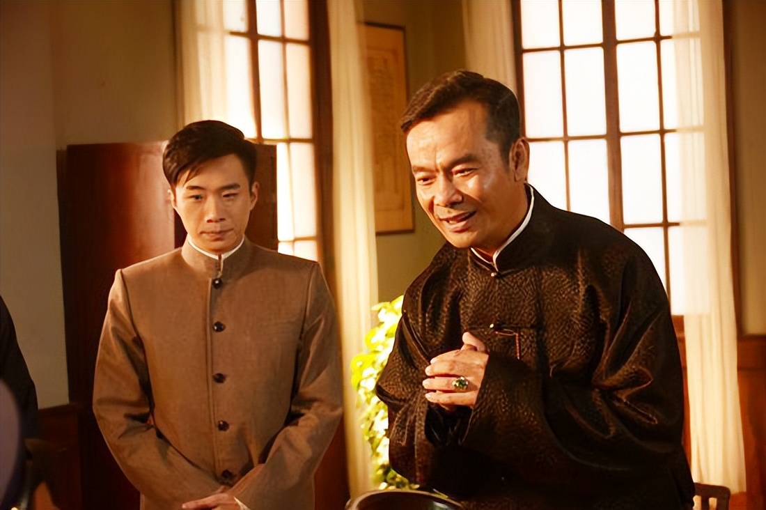 宋佳伦简历,宋佳伦夫妻近照