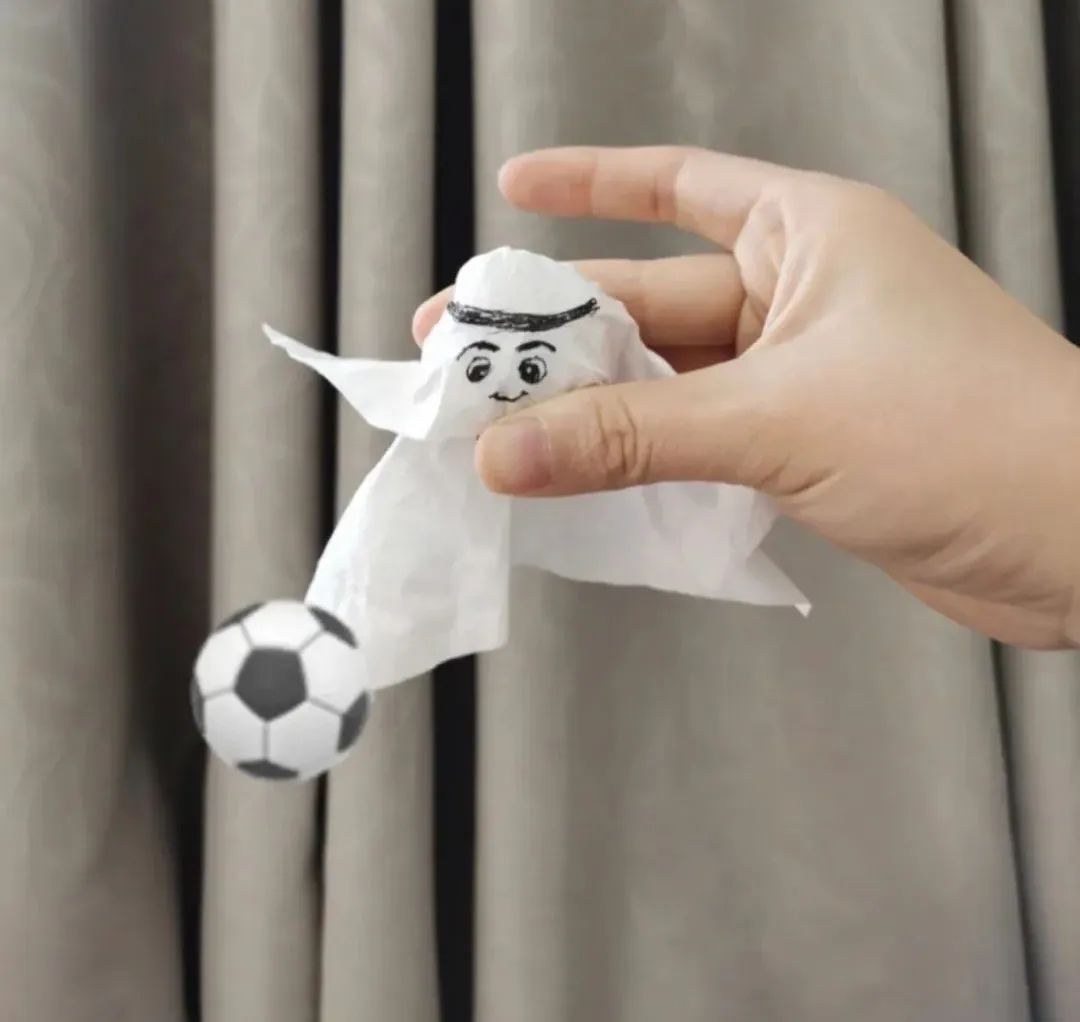 世界杯吉祥物被戏称像馄饨皮,2022年世界杯吉祥物馄饨皮