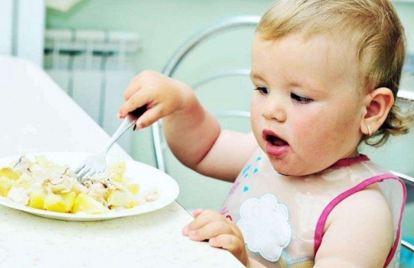 宝宝饿得快是不是消化不好,消化吸收快是不是宝宝就饿得快