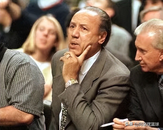 nba俄克拉荷马雷霆队,nba30支球队历史最佳阵容勇士