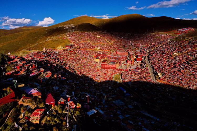 成都走318到色达自驾攻略,2021成都自驾色达4天攻略