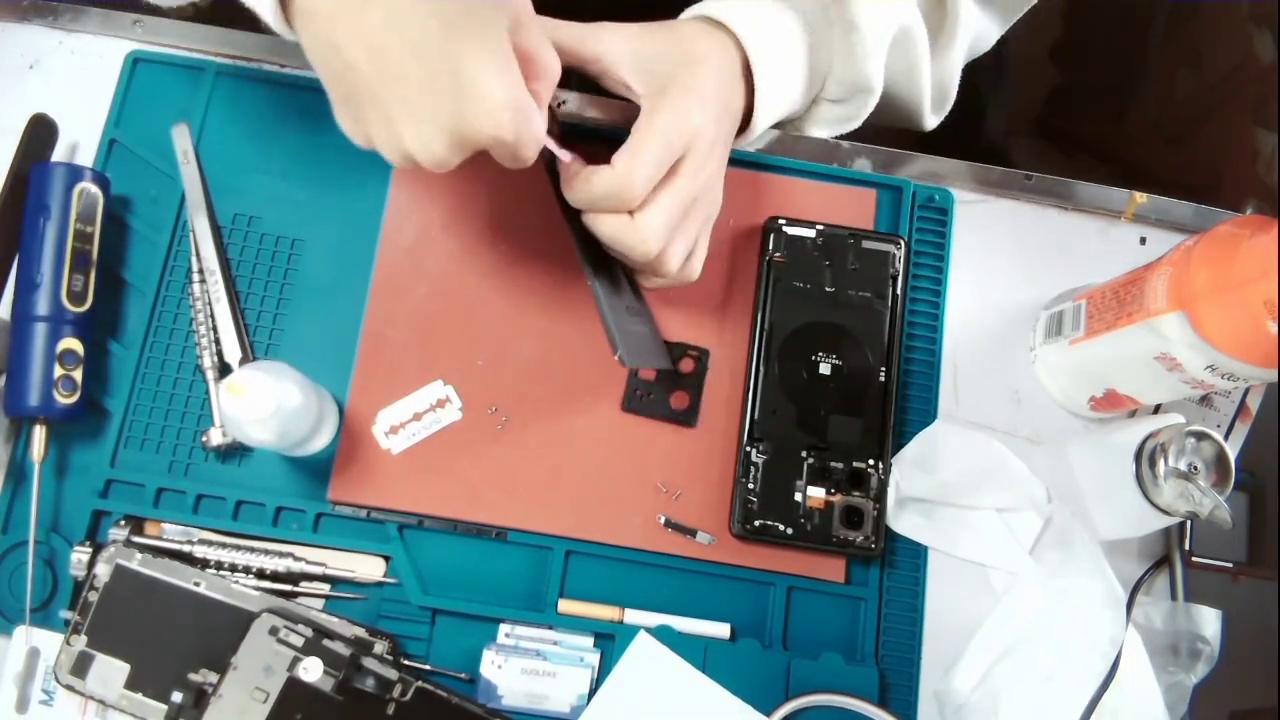 维修手机爆屏,vivo手机爆屏怎么修复