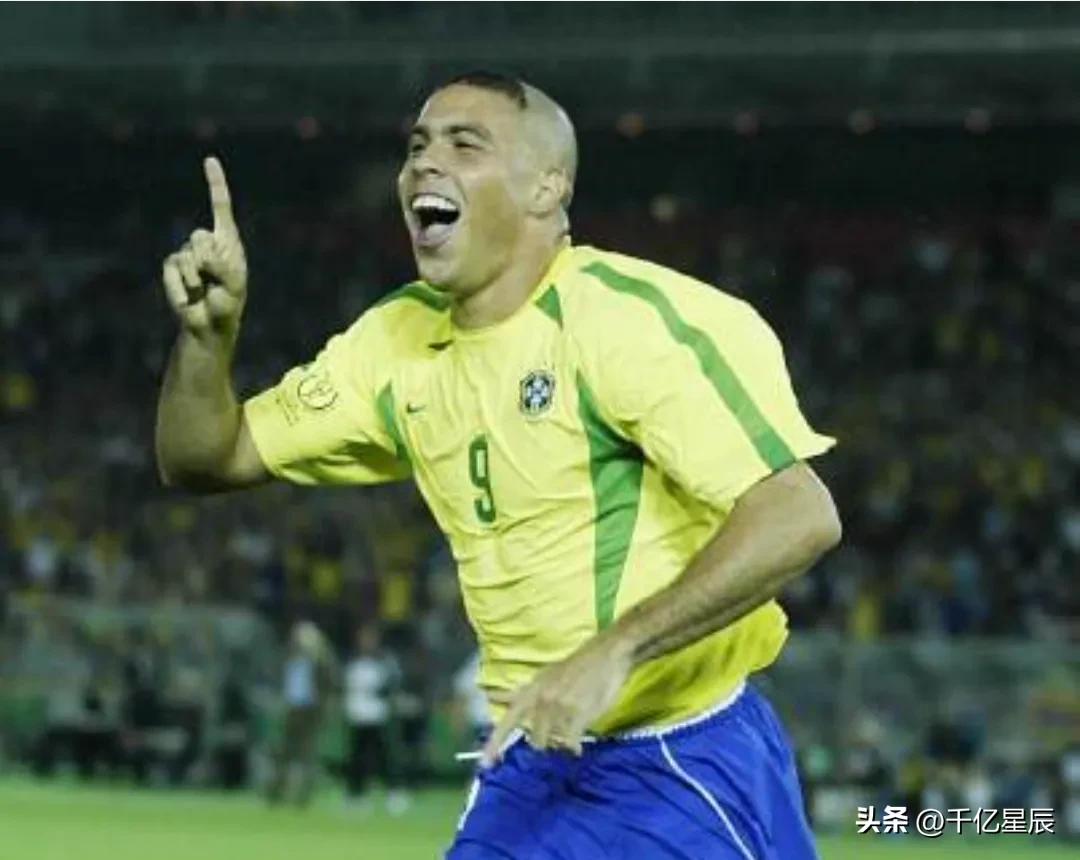 盘点足坛十大不可思议进球,足坛进球庆祝动作推荐