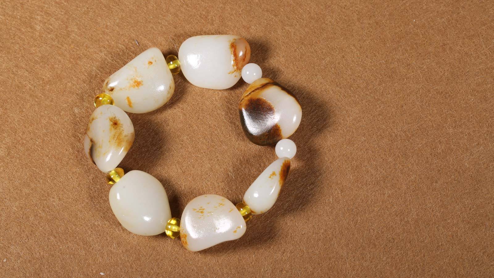 结缘赏丨玉有灵，凝尽人生浮沉