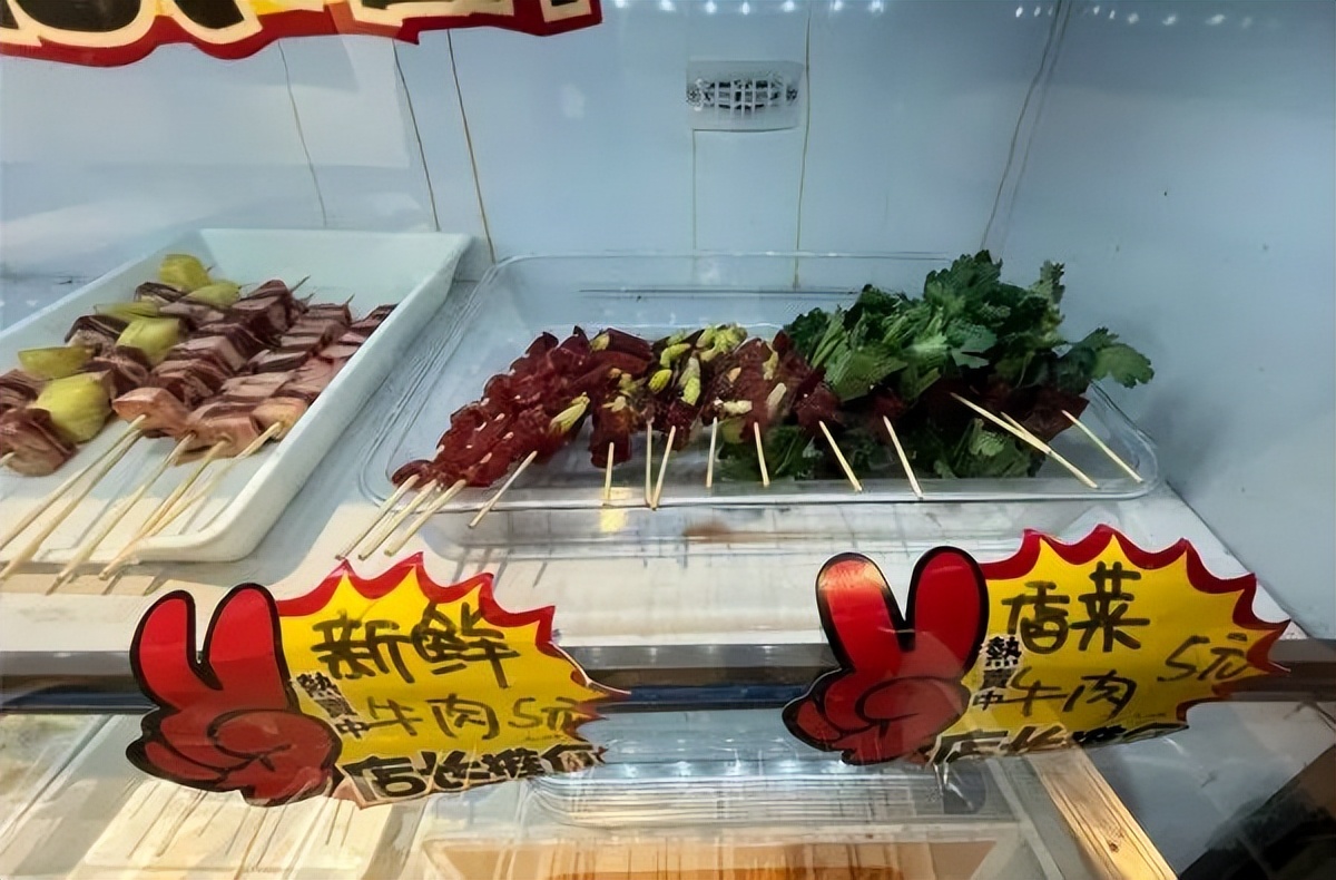 【夜市梦想家】学平面设计的她在南宁平西路开炸串店！爸妈鼓励：想做就去做