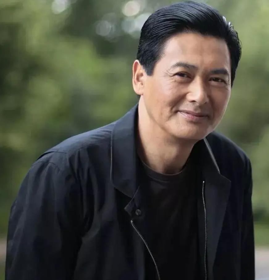 娱乐圈娶了富婆的10位男明星,娶了富婆的10位男星