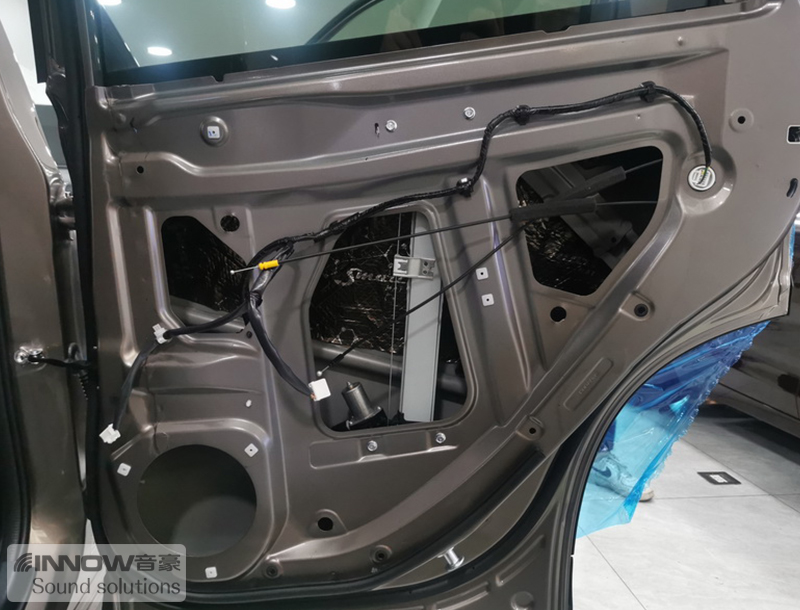 斯巴鲁森林人音响改装jbl,斯巴鲁森林人音响改装低音炮