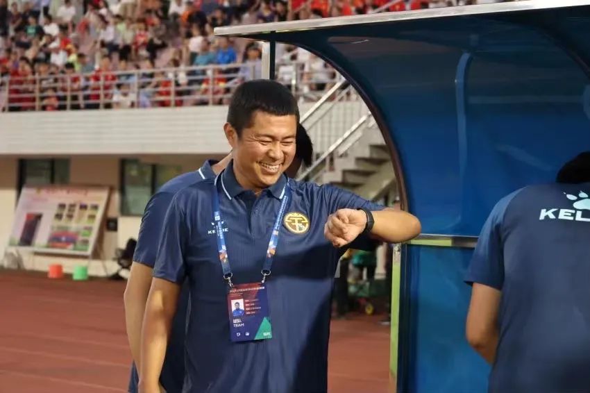 36岁少帅率队领跑中甲：我追求的是效率足球！