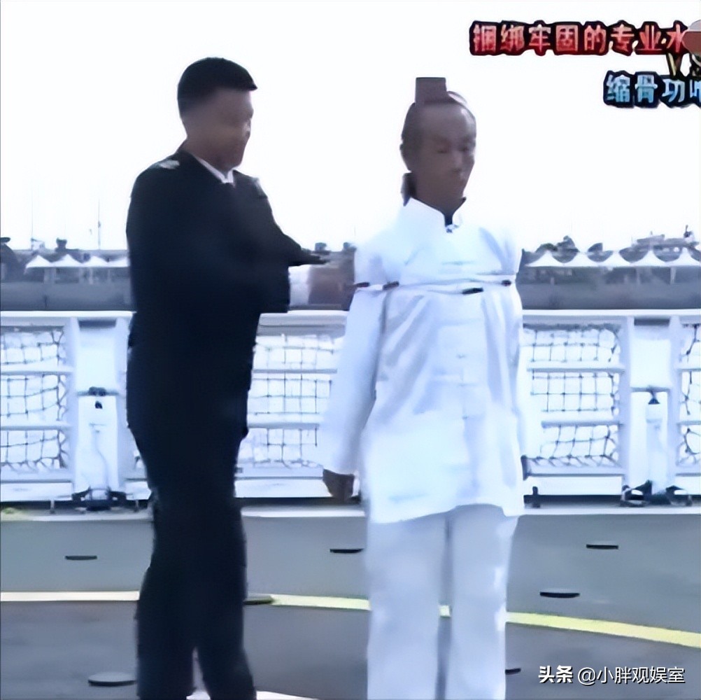 他是缩骨功唯一传人已练功,他是缩骨功唯一传人