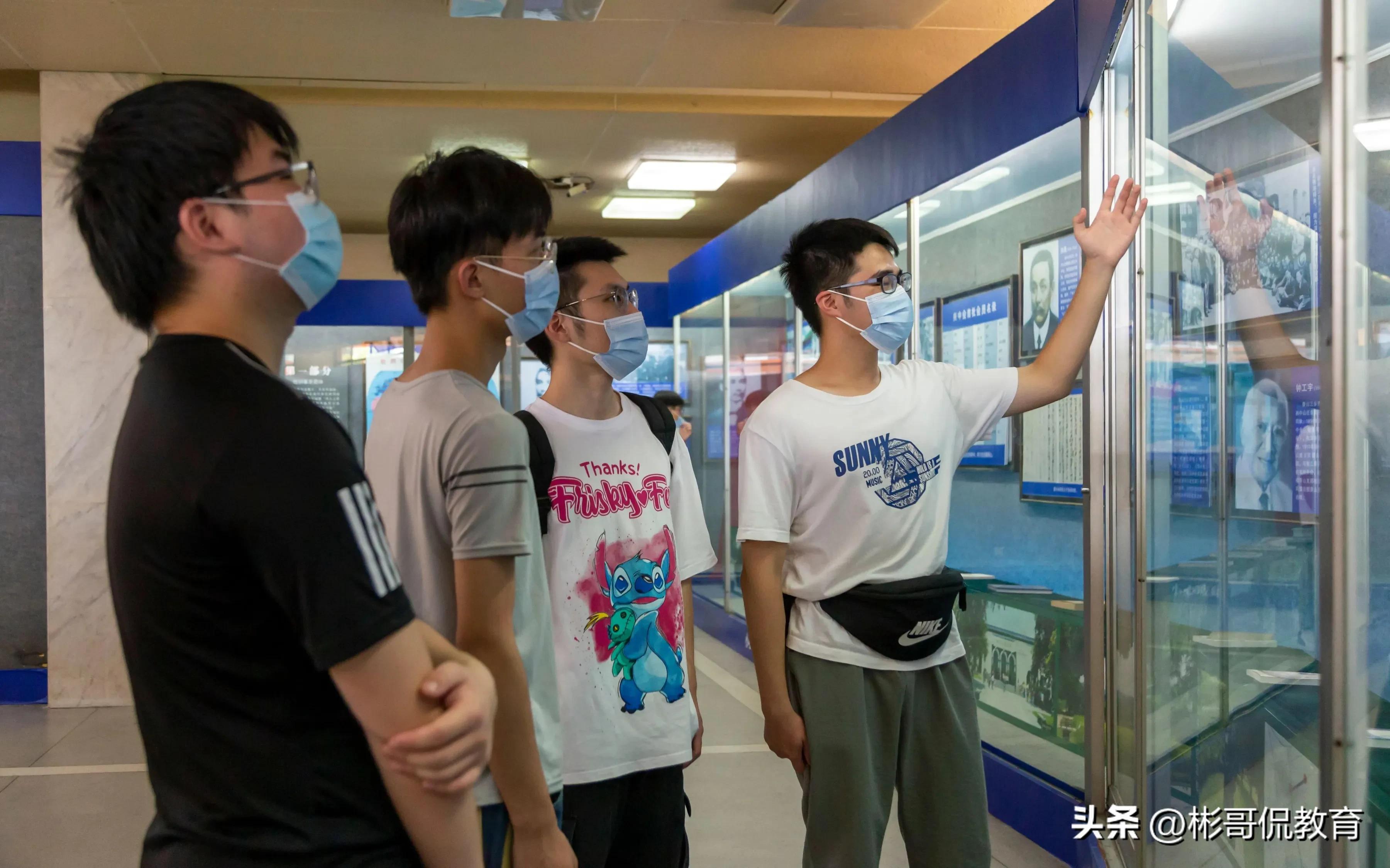 中山大学计算机学院，硬件设施优越，就业率非常不错的院系