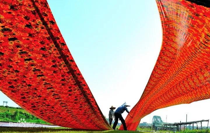 改良版旗袍的面料,如何能让旧旗袍面料焕然一新