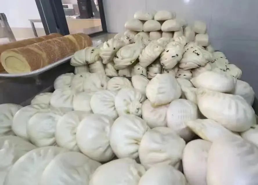 这家老少皆宜的社区食堂真香,这家社区食堂成老年人的欢乐之家