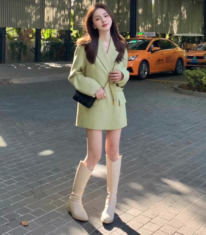 男士修身格子西装搭配各种穿法,绿色格子西装马甲搭配各种穿法