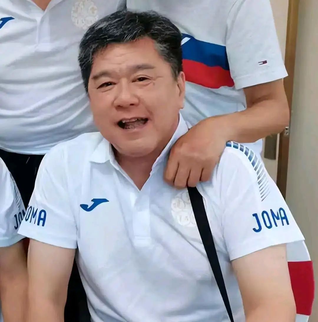 一众息影的港星内地重聚!转行后各谋发展,有人送快递有人做装修