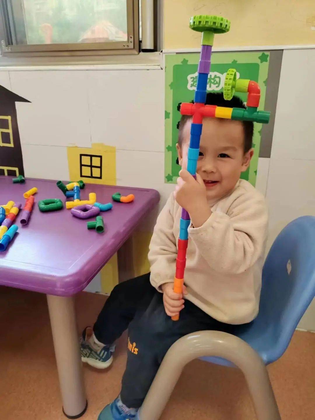 “戏”动童年，“域”见未来——诺亚舟开心果幼儿园区域活动